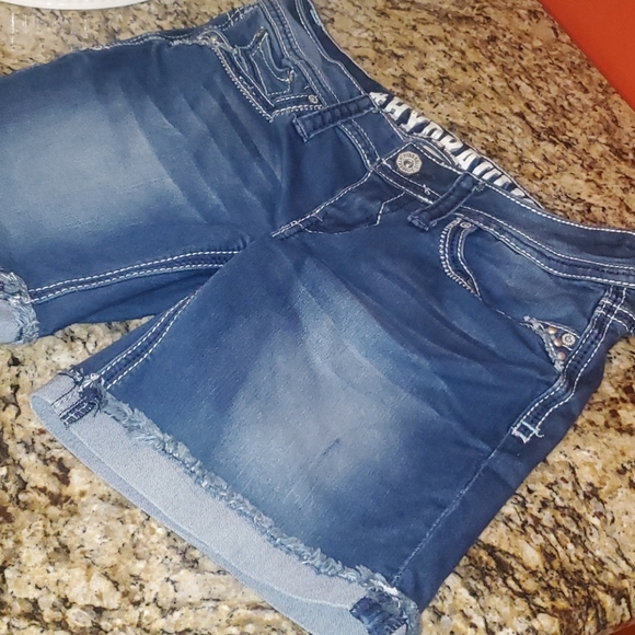 0331 Hydraulics Bailey Low Rise Jean Shorts - Picture 2 of 6